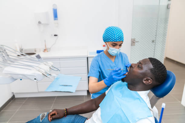Best Emergency Tooth Extraction in Collinsville, CT